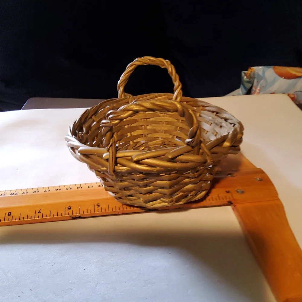 Golden Glitter Basket